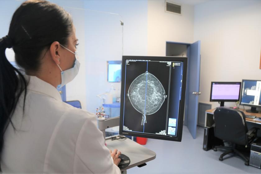 Invita Hospital Civil de Guadalajara a fortalecer la detección temprana del cáncer de mama