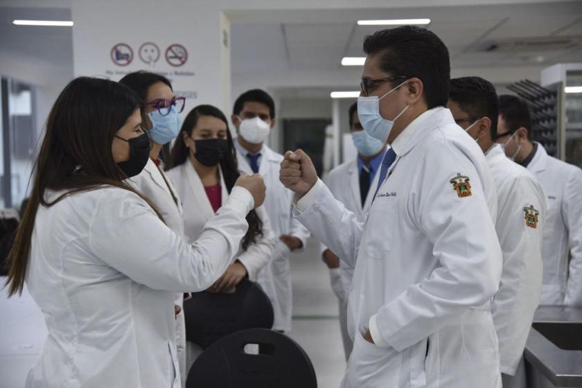 Recibe premio “Dr. Roberto Kretschmer” investigación de la vacuna CanSino, realizada por investigadores de la UdeG
