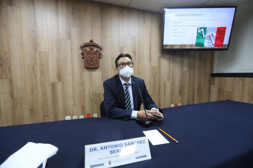 Complicado el panorama económico de México, advierten especialistas