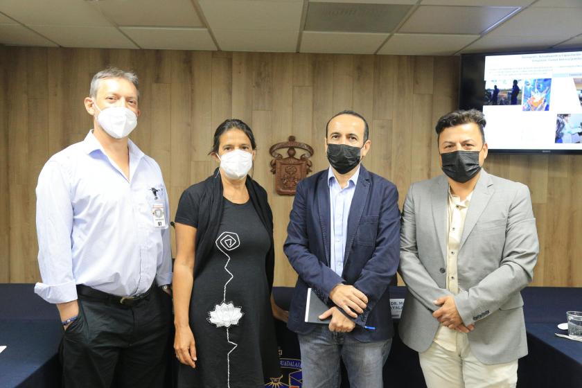 UdeG colabora con universidad uruguaya para conocer enfermedades virales de aves
