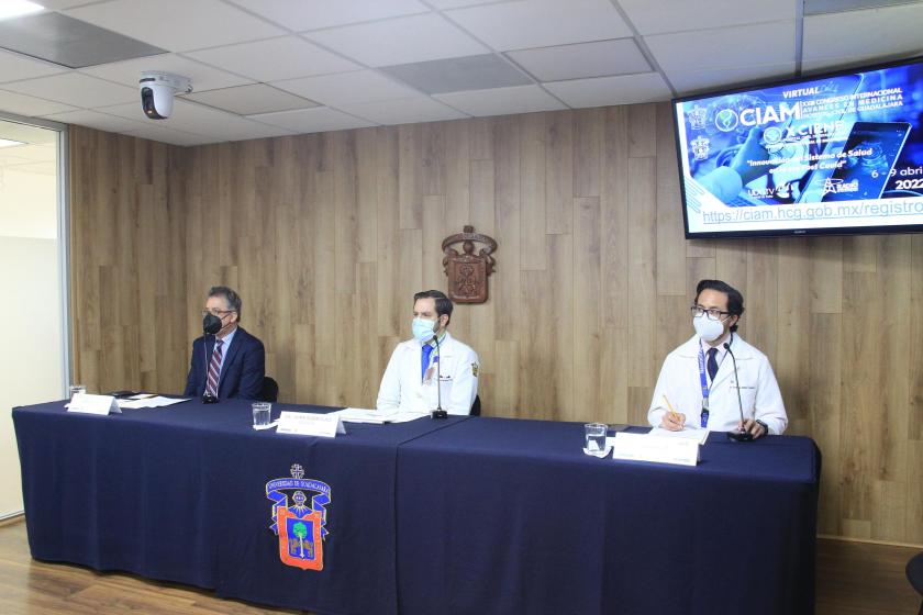 Pacientes que tuvieron COVID-19 presentan hoy secuelas como inflamación de la médula, síndrome de Guillain-Barré y neuritis óptica