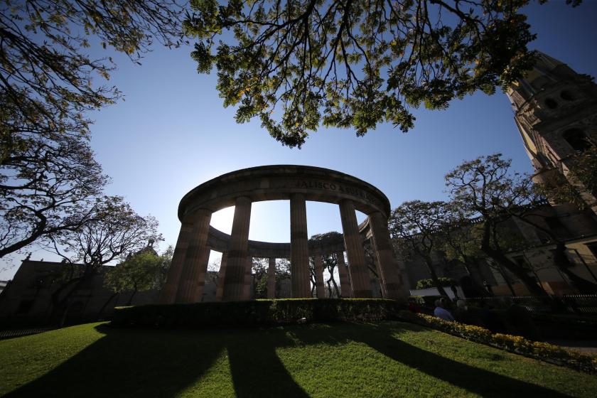 Recuerdan legado de José Guadalupe Zuno, refundador de la UdeG