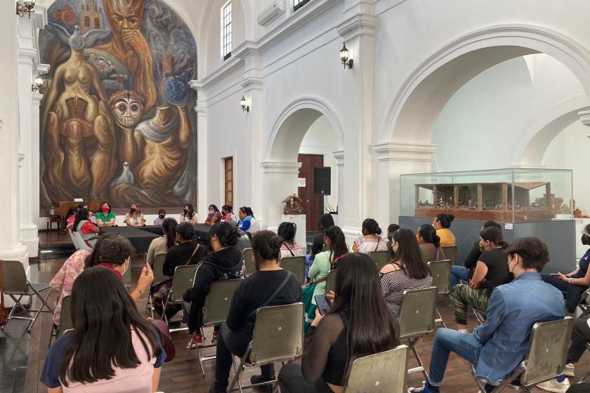 Mujeres indígenas buscan liberarse de violencias contra sus lenguas y cuerpos