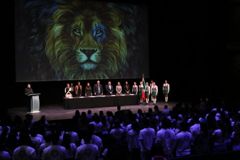  391 estudiantes de 16 países