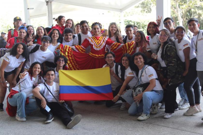  391 estudiantes de 16 países