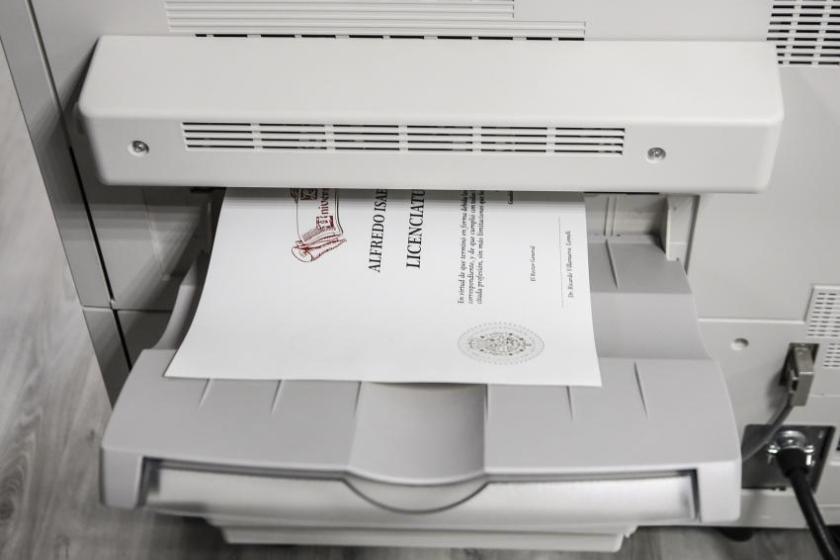 nuevo sistema de titulación en la UdeG