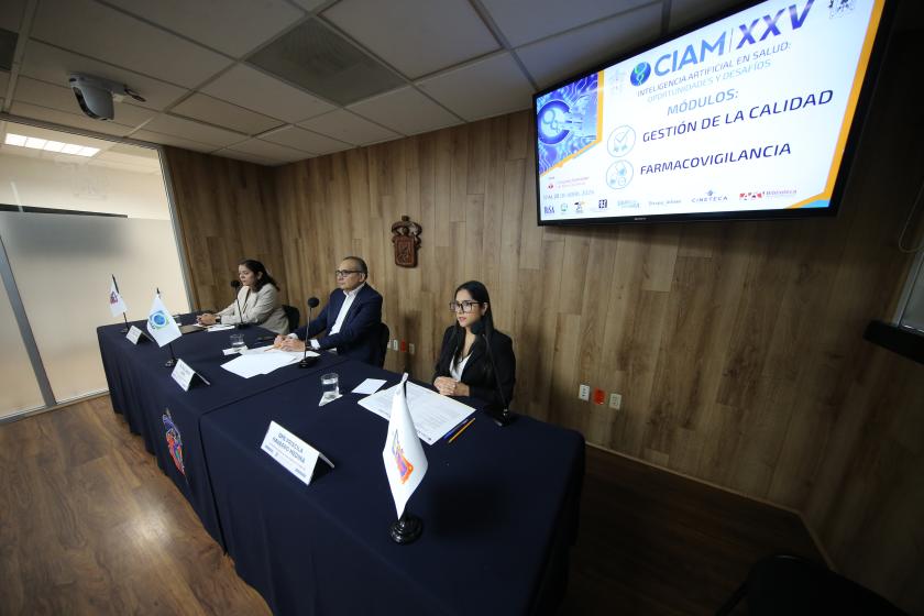 IA seguridad de medicamentos y vacunas