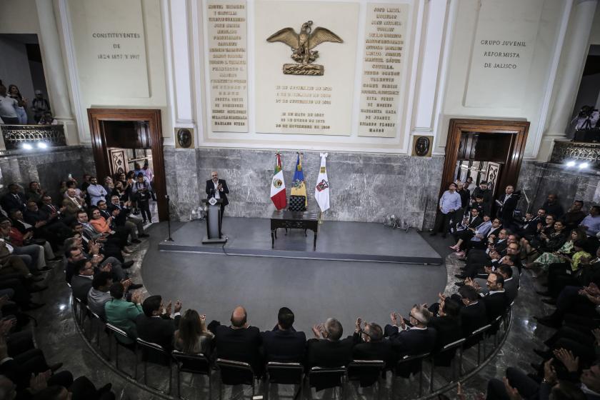 UdeG será la primera universidad con posgrados gratuitos en México