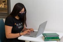 Regresan a clases virtuales más de 332 mil alumnos de la UdeG