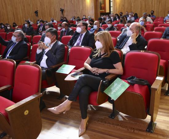 Aprueba CGU pase directo a hijas e hijos de bomberos caídos para estudiar bachillerato y licenciatura en UdeG